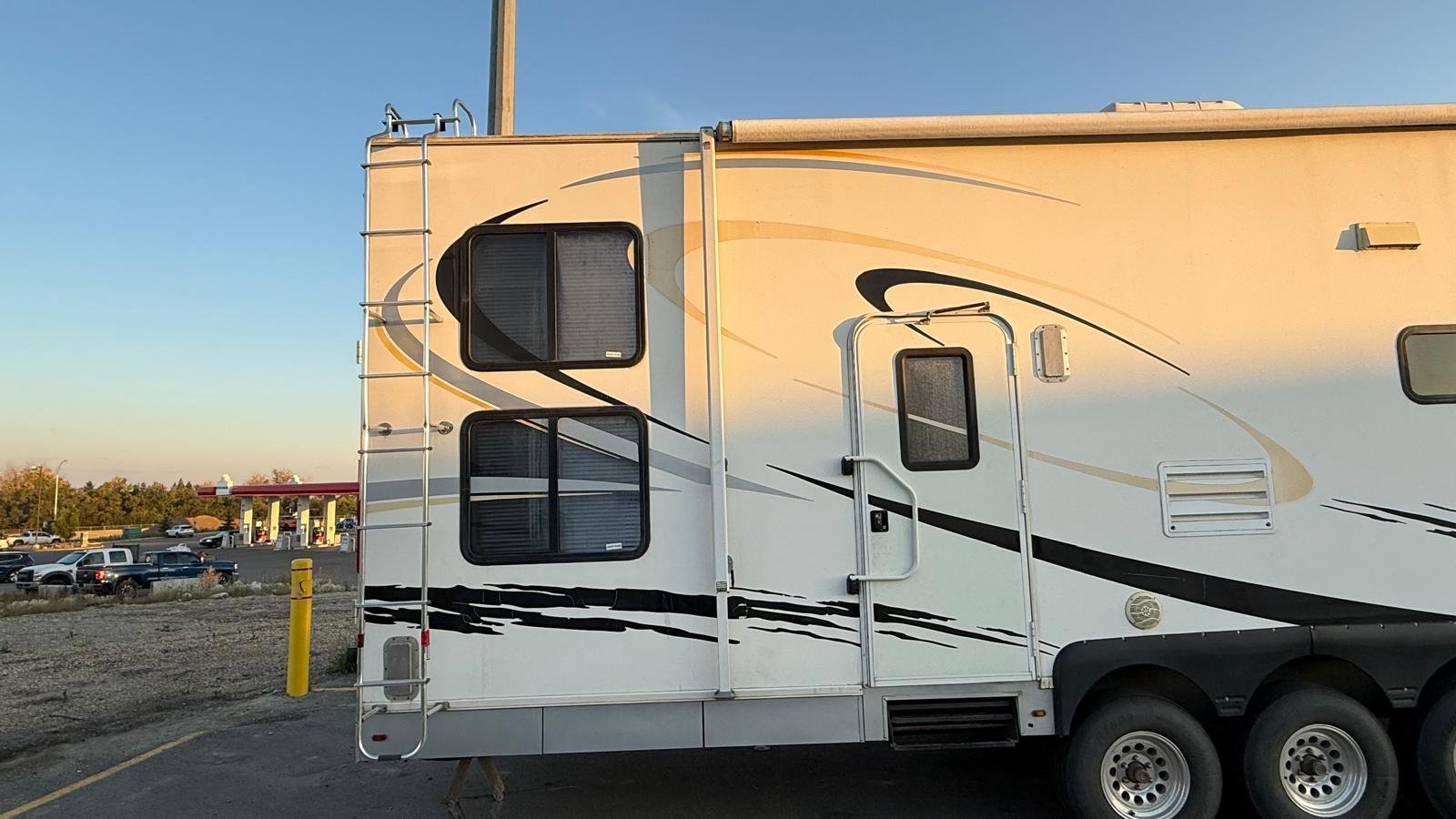 WhatsApp Image 2025-09-26 at 10.14.43 PM