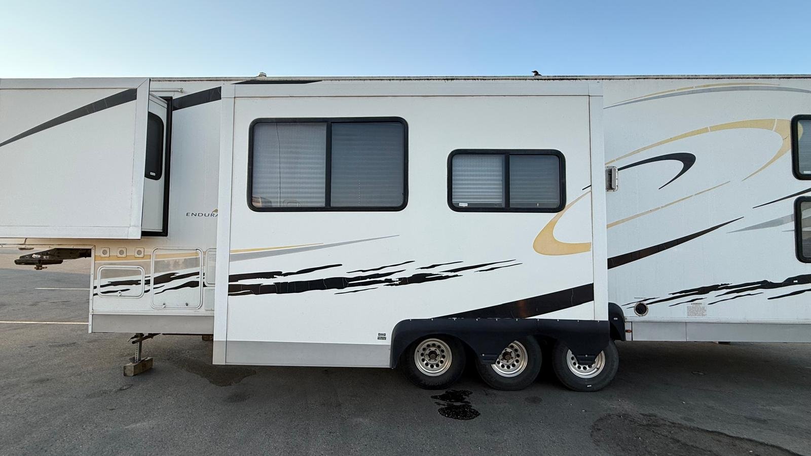 WhatsApp Image 2025-09-26 at 10.14.49 PM (1)